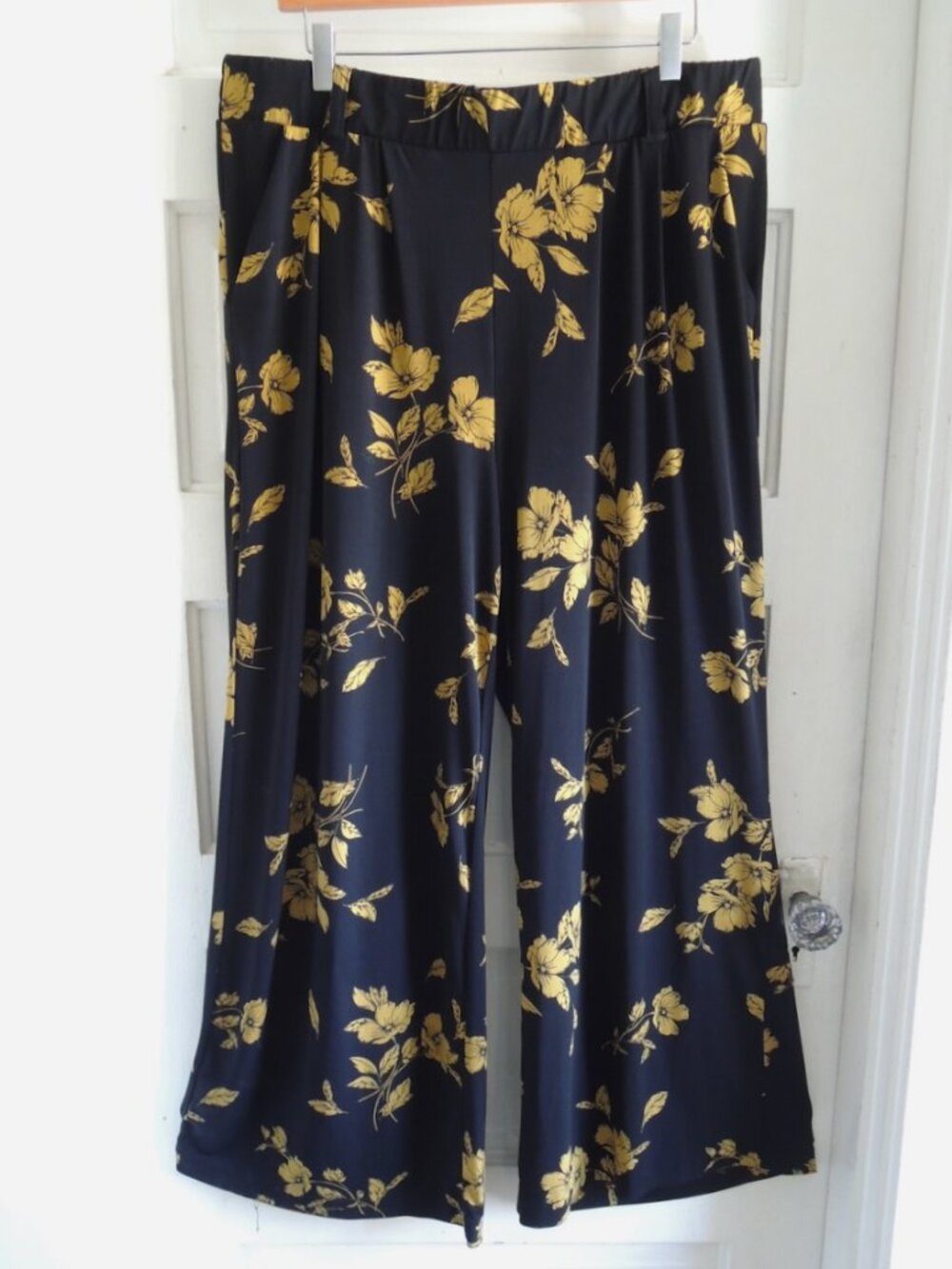 Torrid Black & Gold Floral Studio Knit Wide Leg Pants  2X